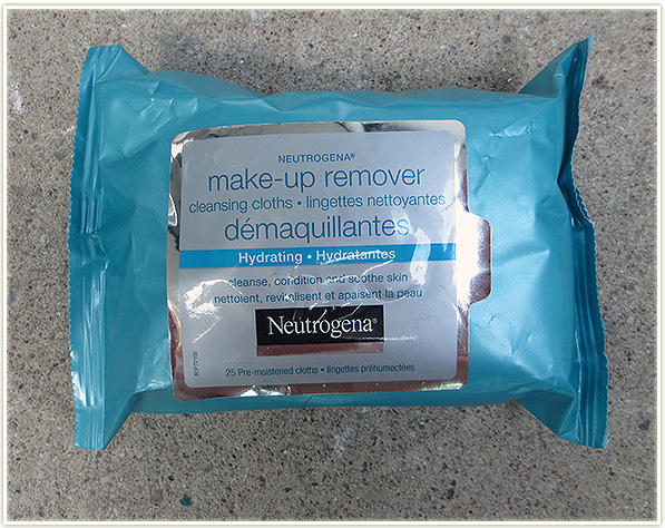 Neutrogena Make-Up Remover Cleansing Cloths – Hydrating (~$7)