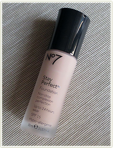 Boots No7 Stay Perfect Foundation in Deeply Ivory (£14.50 GBP)