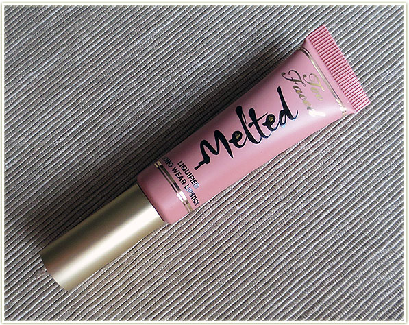 Too Faced – Melted Nude (456 Kč)