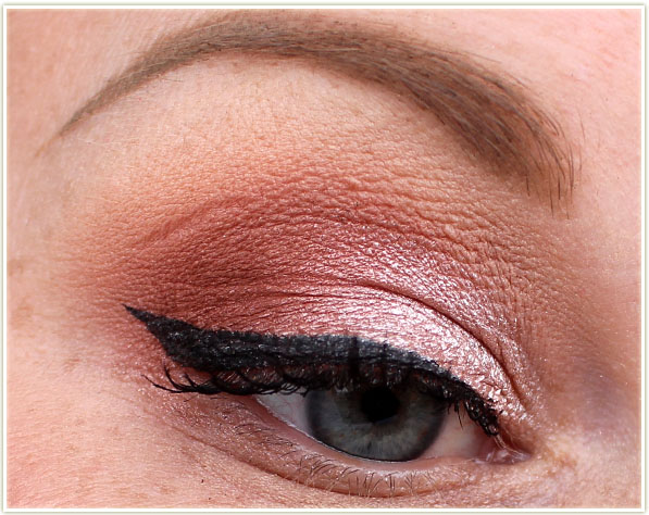 Wearing Makeup Geek Foiled Shadow in Starry Eyed (inner half of the lid)